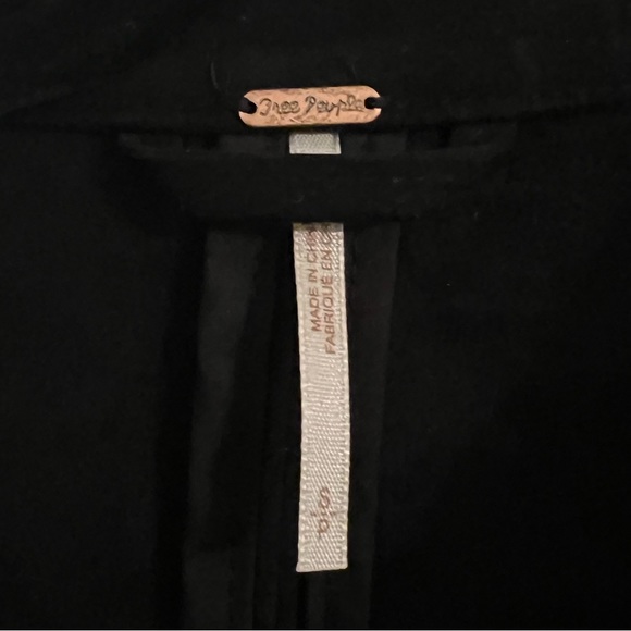 Oversized Velvet Jacket - Picture 2 of 6